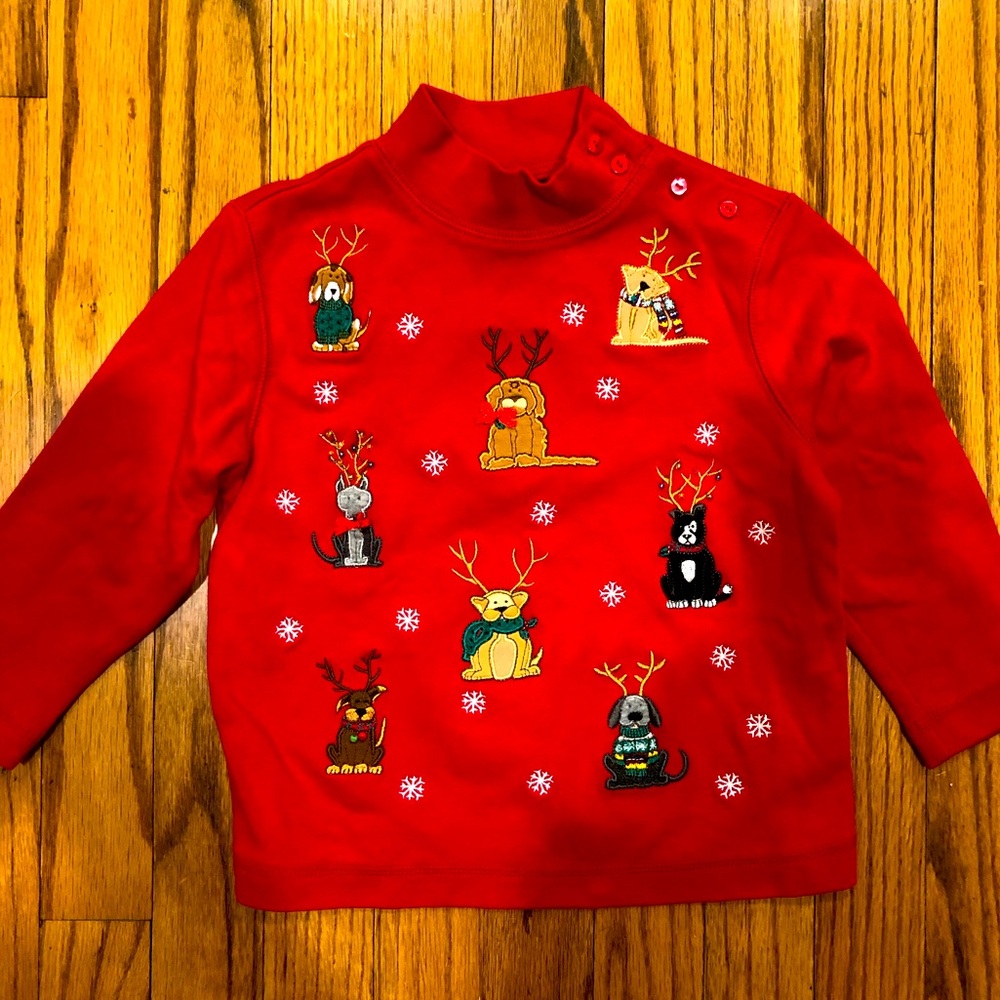 Christmas Dogs embroidered appliqué Top Dillard’s Copper Key